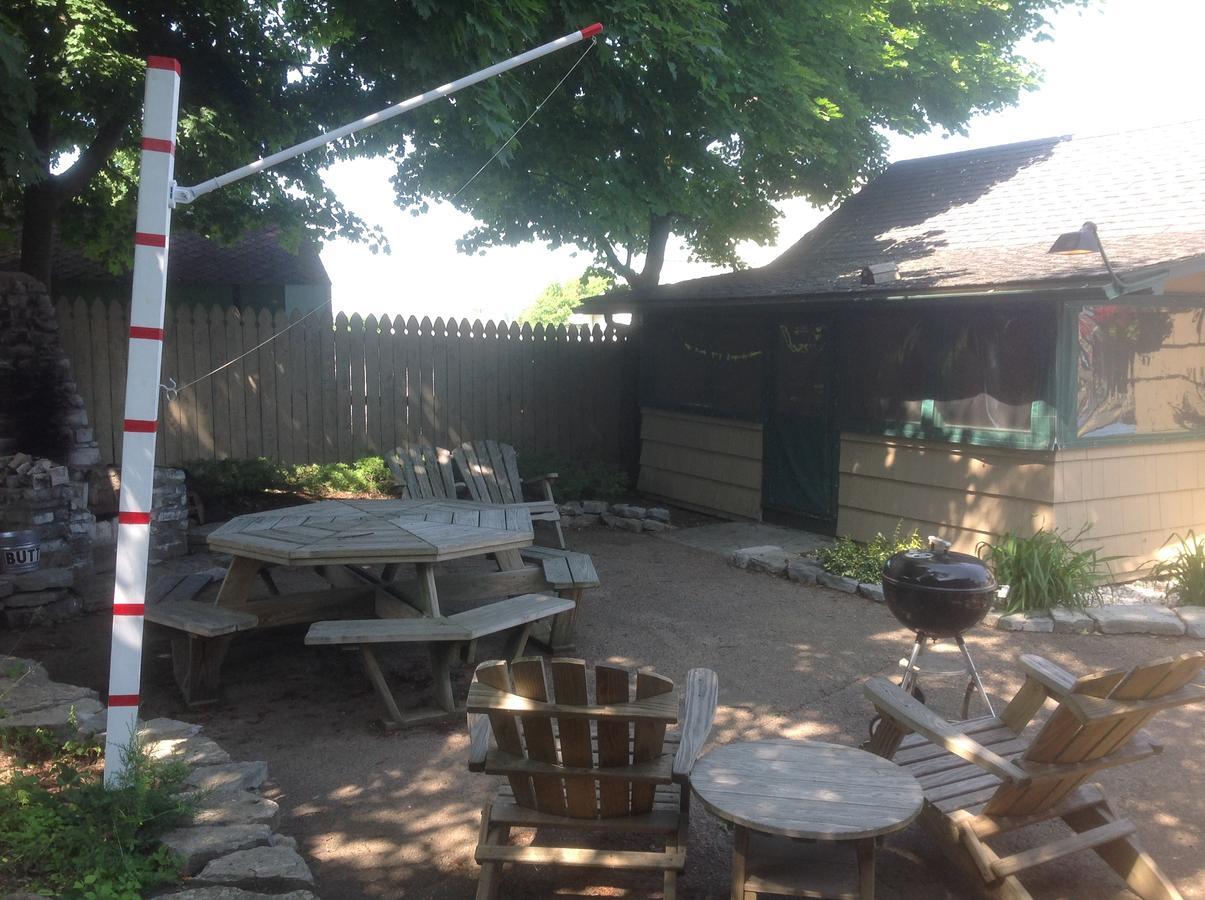 Wooden Boat Inn Клейтон Экстерьер фото